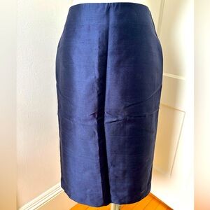 Talbots NWOT silk skirt, fully lined, back zip, back kick pleat. Size 4.
